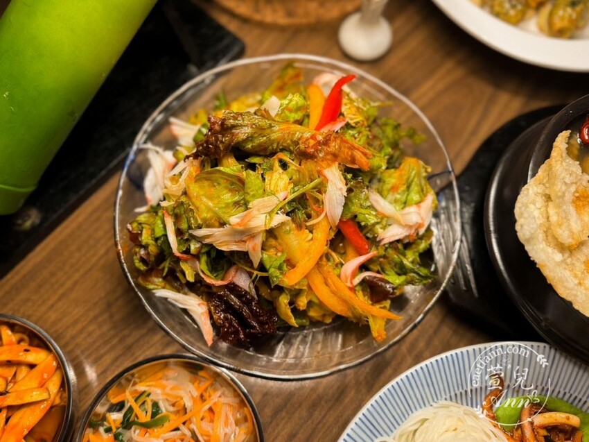 韓濟蔘雞湯專門店|獨特韓式漢方料理 免出國也能吃到韓式特色燉湯料理 林森北路七條通 中山捷運站 - 萱兒Ann玩樂生活