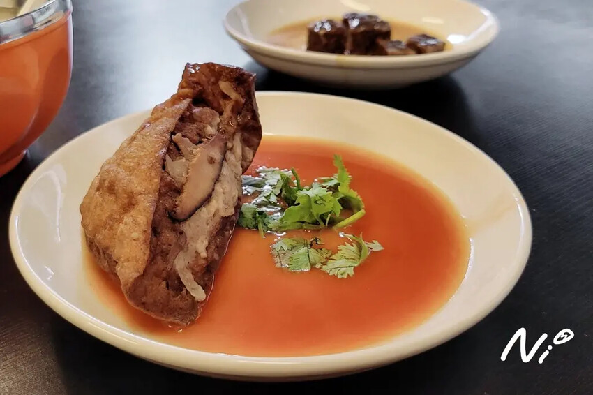 [食記。嘉義東區]嘉賀甲素食。芋泥素阿給/紫菜香Q糕/招牌炸