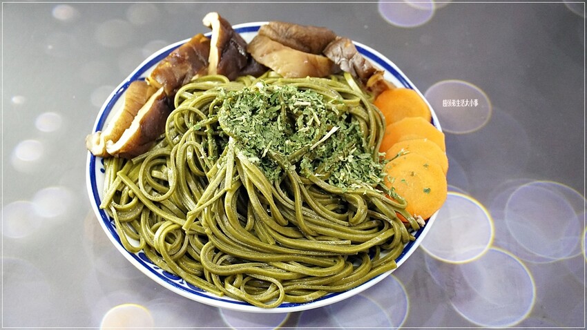 彰化香菜拌麵推薦香菜先生回購率100%，綠麵條Q彈必吃推薦。
