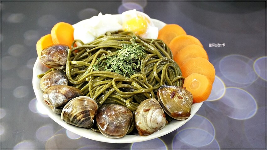 彰化香菜拌麵推薦香菜先生回購率100%，綠麵條Q彈必吃推薦。