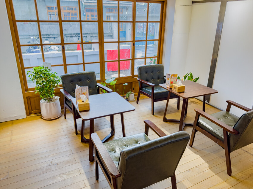 鳳山榕樹下綿綿冰,老屋黃埔新村清涼美食。