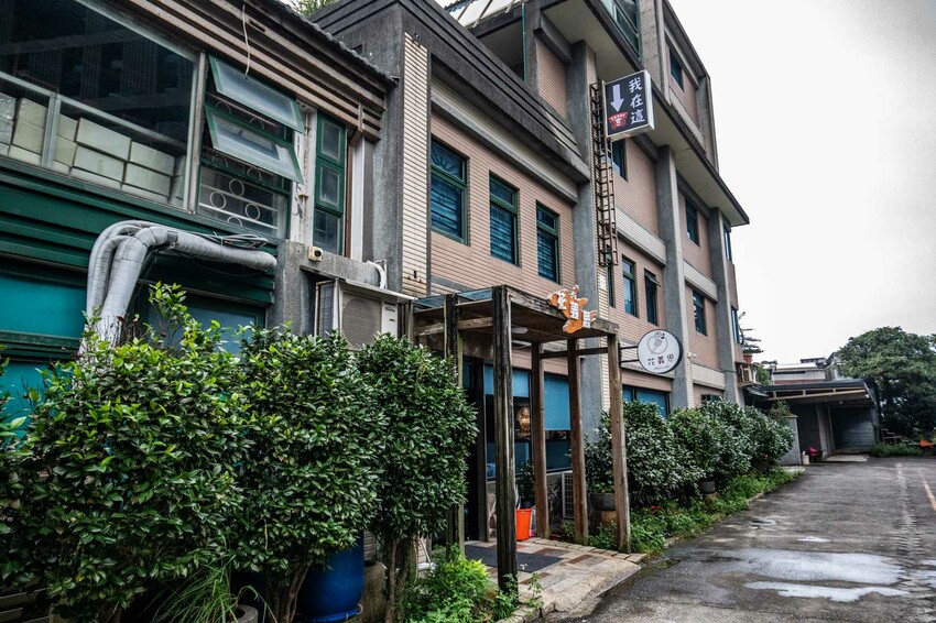 萬里蟹只要150元！金山隱藏海鮮餐廳，新北海鮮推薦。