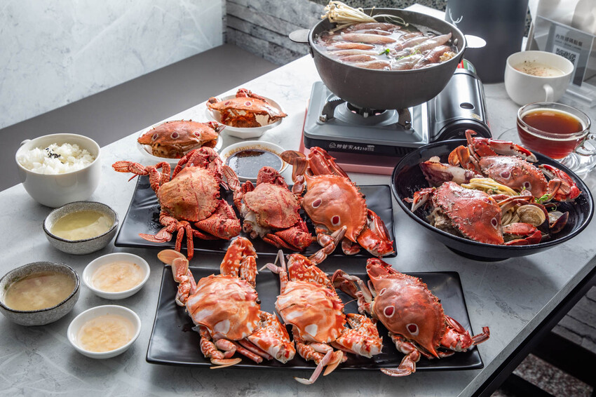 萬里蟹只要150元！金山隱藏海鮮餐廳，新北海鮮推薦。