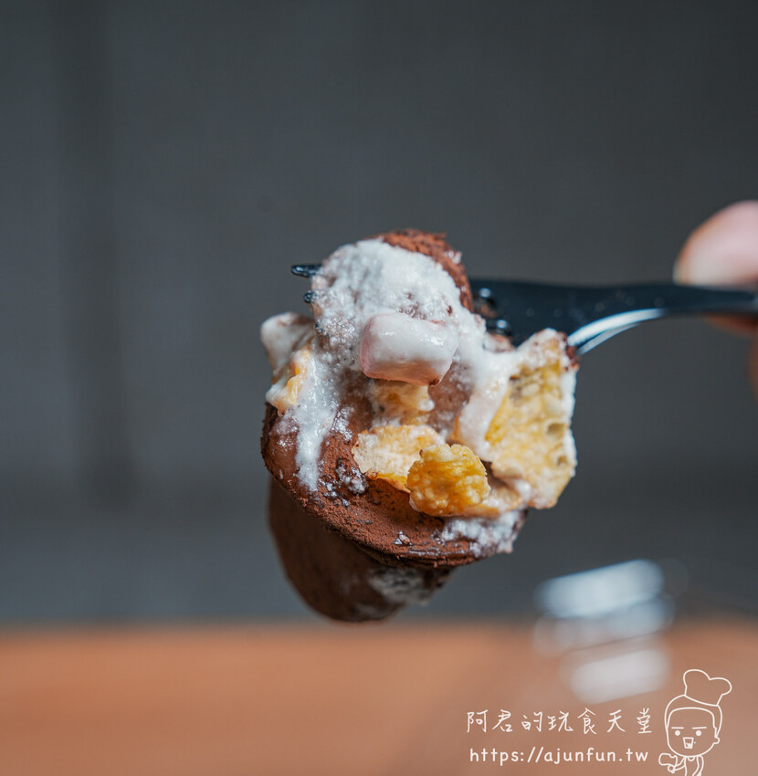 【台中麻糬推薦】芳塢碼頭麻糬 西屯店,不只古早味,雲朵麻糬更是好吃到不行 – 阿君的玩食天堂