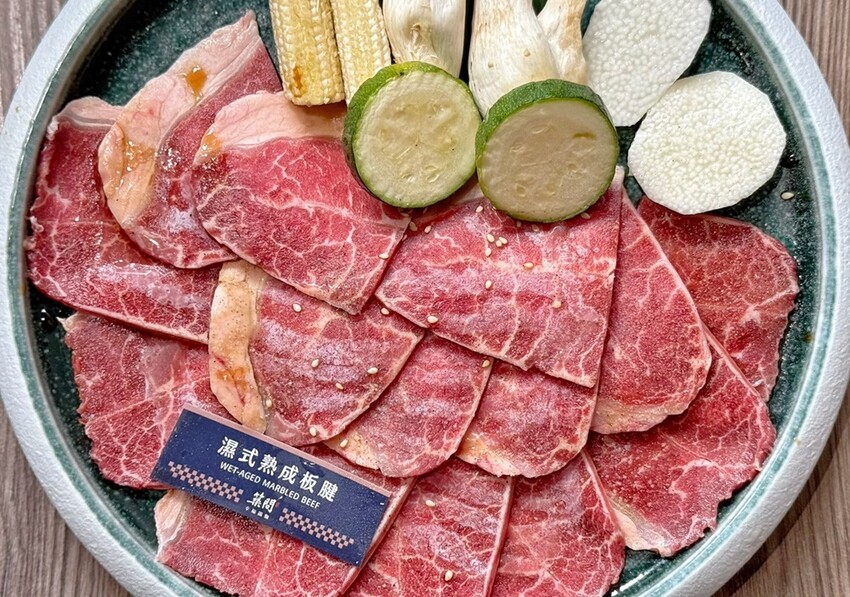 中壢火烤吃到飽!築間幸福鍋物 火烤雙饗,享菜單餐點、服務全紀錄。