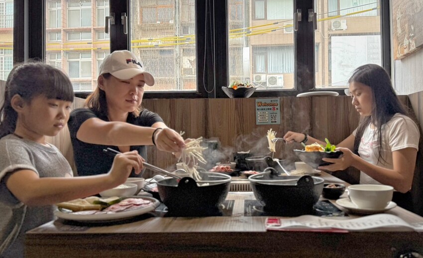 中壢火烤吃到飽!築間幸福鍋物 火烤雙饗,享菜單餐點、服務全紀錄。