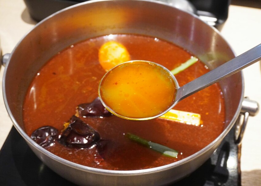 桃園火鍋推薦｜汆鍋上選鍋物中壢SOGO店｜來中壢SOGO逛百貨吃美食，特色湯底讓人回味無窮(附菜單) – 袁彬的美食旅遊筆記