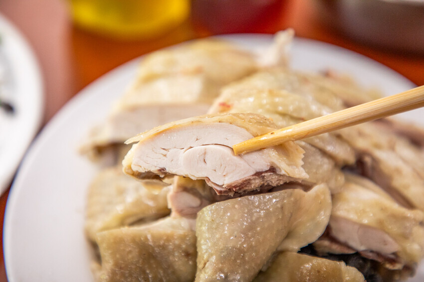 新北萬里安安土雞城，無招牌隱藏版土雞美食。