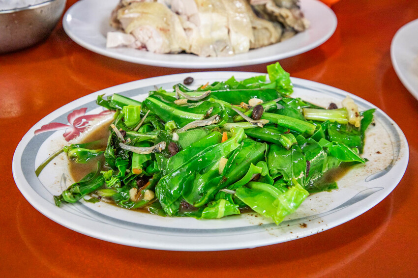 新北萬里安安土雞城，無招牌隱藏版土雞美食。