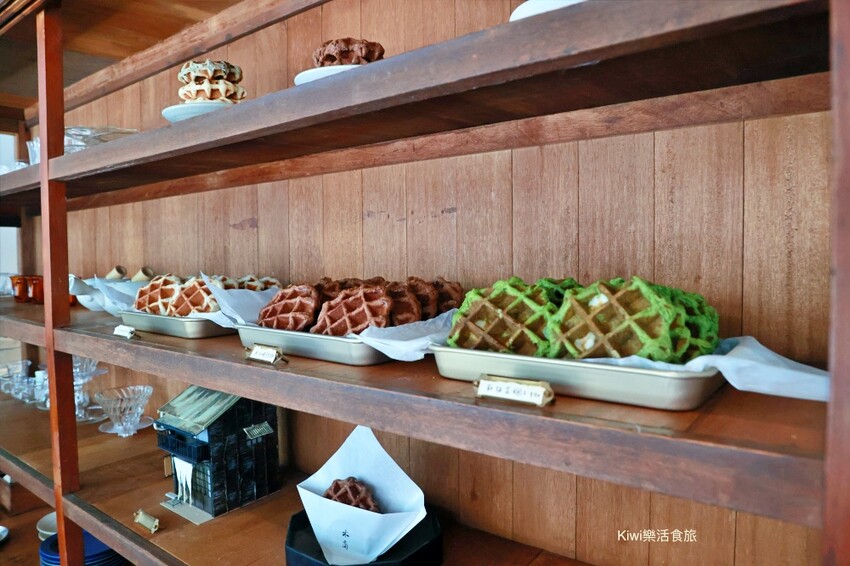 嘉義老宅咖啡廳探訪！60年老宅木商珈琲，吃列日鬆餅手沖單品超搭。