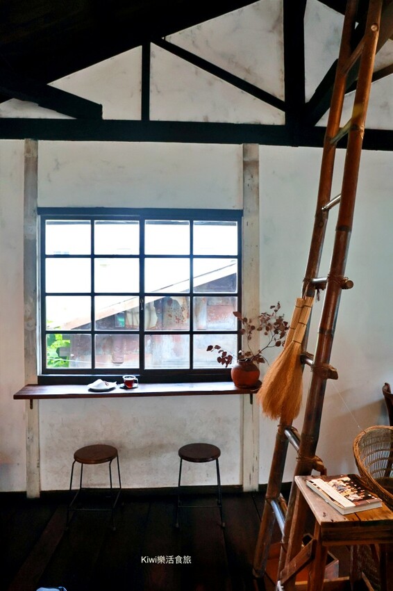 嘉義老宅咖啡廳探訪！60年老宅木商珈琲，吃列日鬆餅手沖單品超搭。