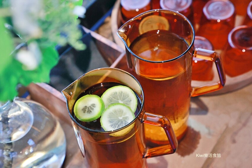 嘉義老宅咖啡廳探訪！60年老宅木商珈琲，吃列日鬆餅手沖單品超搭。