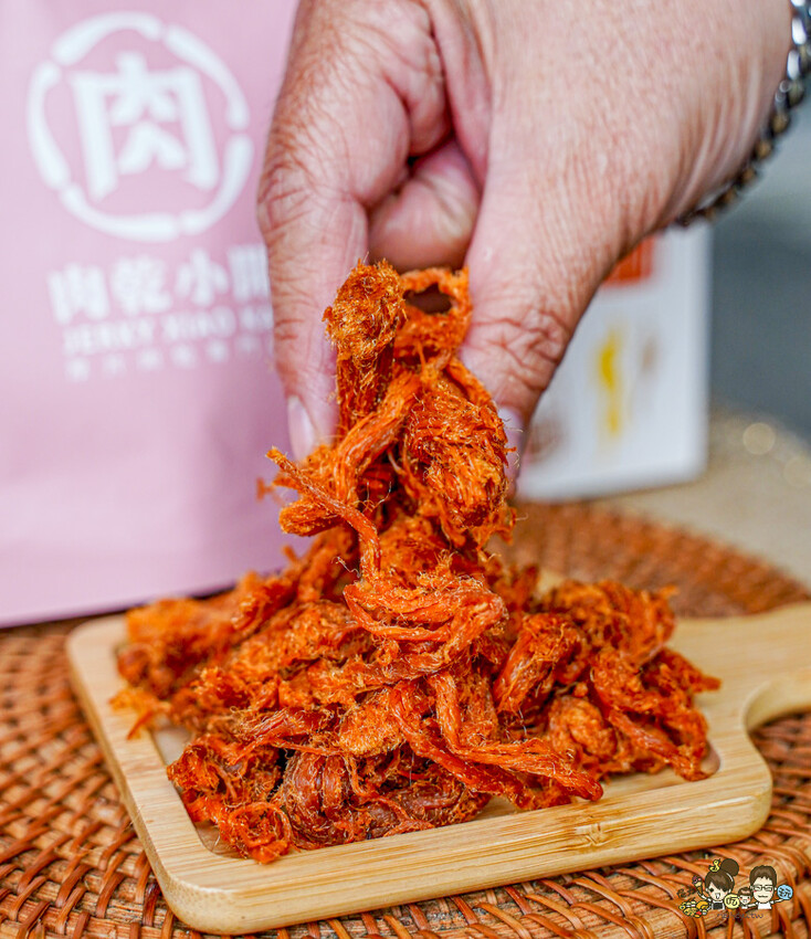 傳承老左營超過40年的肉乾小開，肉乾就是要厚片才好吃 X 堅持手工製作肉乾、高雄伴手禮必買厚片肉乾 - 跟著尼力吃喝玩樂＆親子生活