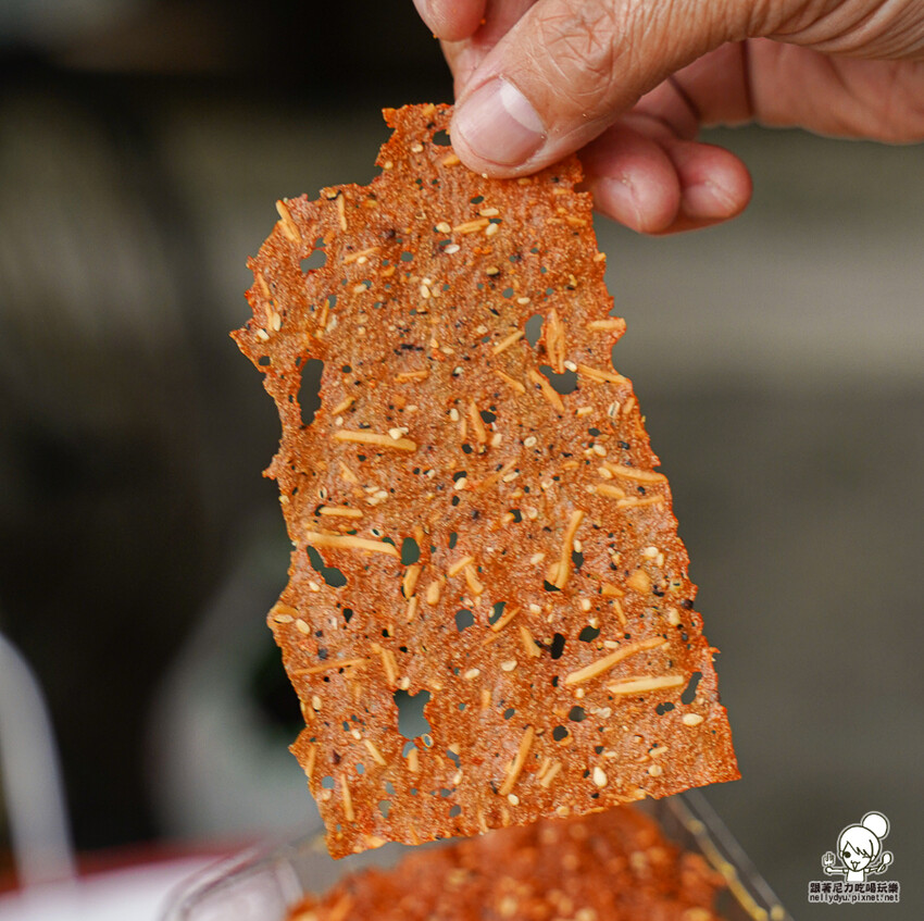 傳承老左營超過40年的肉乾小開，肉乾就是要厚片才好吃 X 堅持手工製作肉乾、高雄伴手禮必買厚片肉乾 - 跟著尼力吃喝玩樂＆親子生活