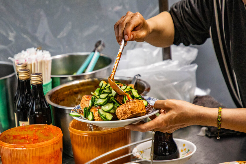 彰化員林美食必吃！隱藏版巨無霸臭豆腐，舊電信局臭豆腐一塊抵兩塊超過癮。