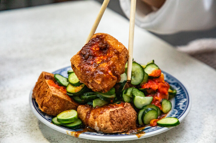 彰化員林美食必吃！隱藏版巨無霸臭豆腐，舊電信局臭豆腐一塊抵兩塊超過癮。