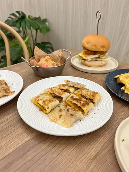 【桃園龜山早午餐】早點來吃-桃園龜山店 x 早餐就要來一盤！