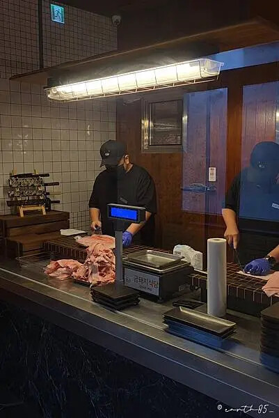 [ 台北美食 ] 金豬食堂 Gold Pig Taiwan-