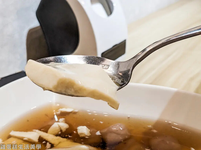 【新竹食記】獅子吼嫩仙草(關新店) 【新竹食記】獅子吼嫩仙草(關新店)