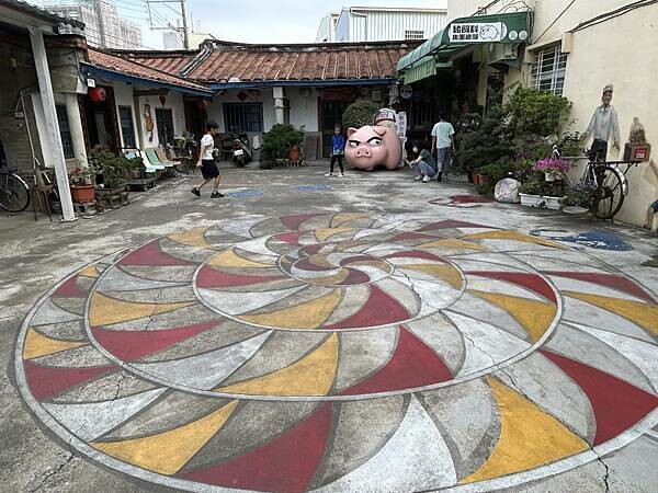 【台南安定區】豬飼料杆仔店~油漆桶、蚊香罐、豬飼料袋的古早味 【台南安定區】豬飼料杆仔店~油漆桶、蚊香罐、豬飼料袋的古早味