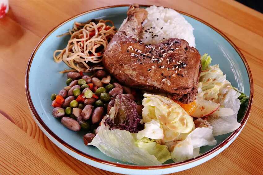 日月潭景觀餐廳推薦，眺Tiao，水社碼頭咖啡廳，270度湖景