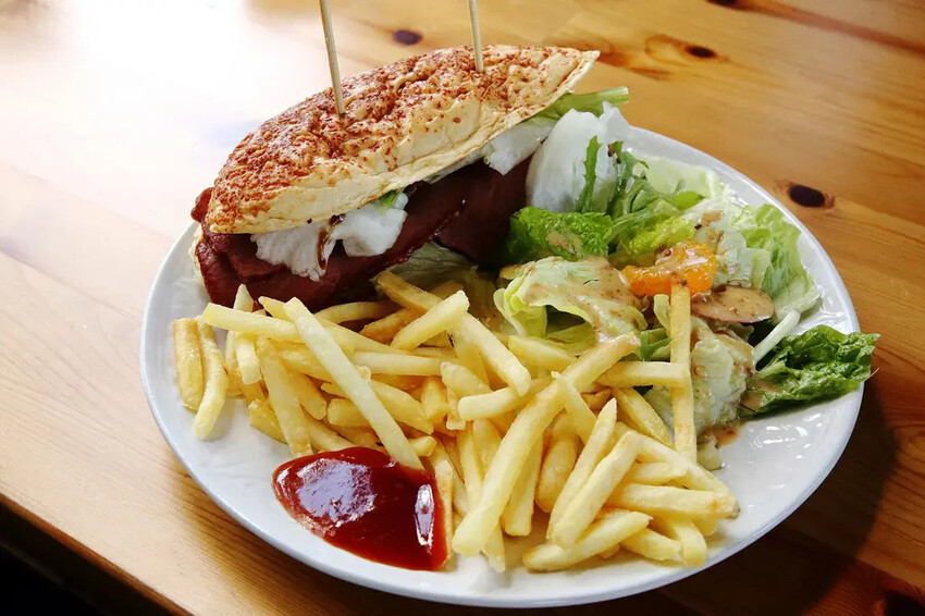 日月潭景觀餐廳推薦，眺Tiao，水社碼頭咖啡廳，270度湖景