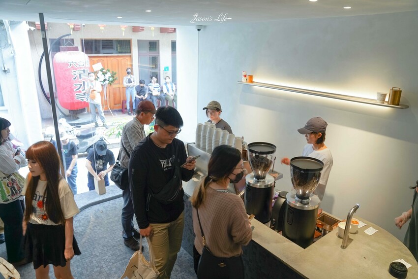 京都咖啡Here Kyoto台南開幕！最新百年老屋咖啡廳，拉花拿鐵必搭可麗露。