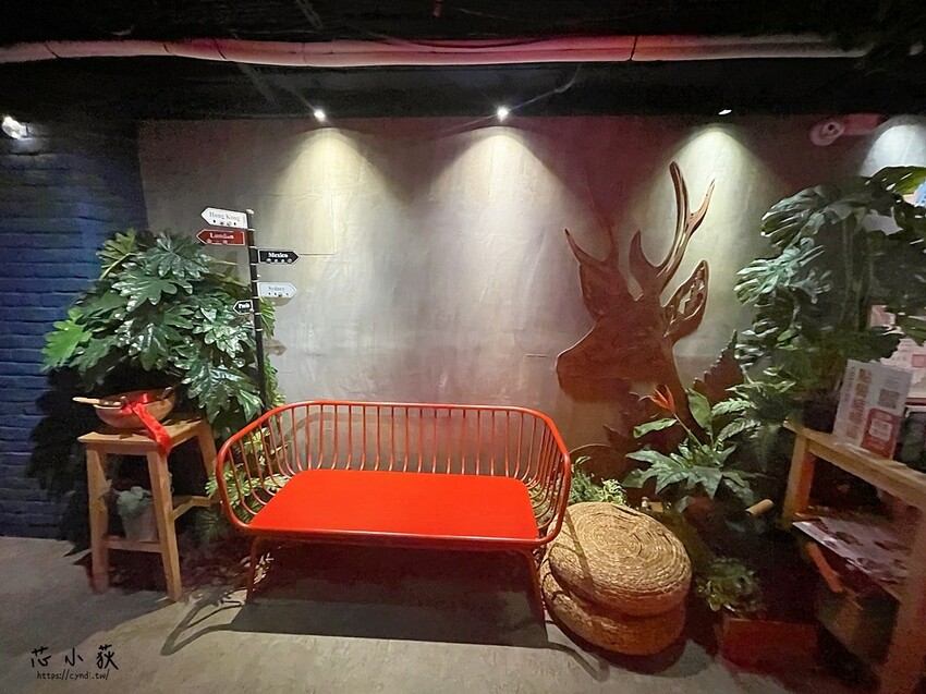 8德司創意餐館 一中店，台中中友百貨330元起義式料理，獨家Q麵必吃，海鮮塔蒸煮火鍋，店內享雞湯暢飲+冰淇淋自助吧無限吃 - Cyndi loves享食天堂