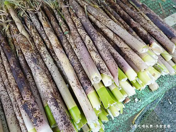 枕頭山商圈-小美小吃現採桂竹筍 (1).jpg