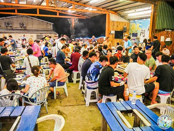 綠島必吃美食推薦！阿剛炭烤高CP值燒烤吃到飽，自助式BBQ飽到天靈蓋。