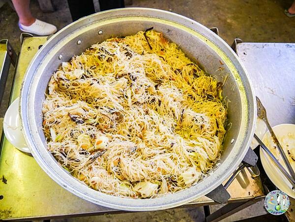 綠島必吃美食推薦！阿剛炭烤高CP值燒烤吃到飽，自助式BBQ飽到天靈蓋。