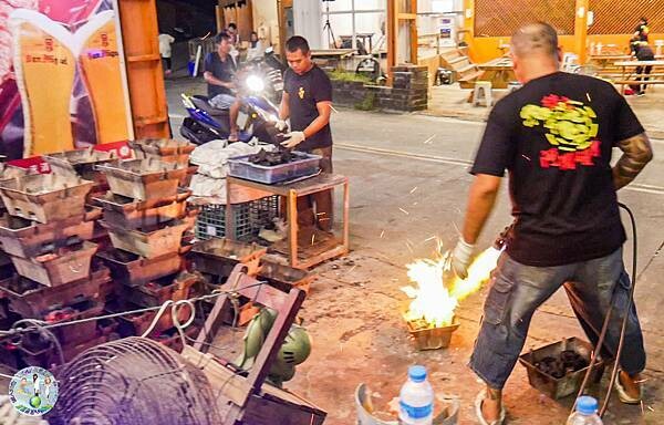 綠島必吃美食推薦！阿剛炭烤高CP值燒烤吃到飽，自助式BBQ飽到天靈蓋。