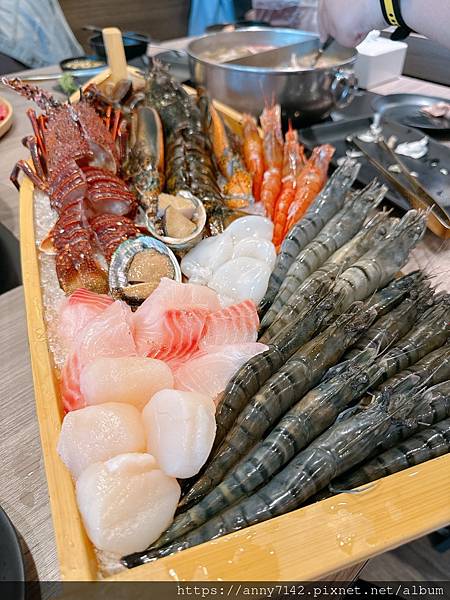 [美食●火鍋]桃園龜山林口火鍋推薦｜精焱鍋物-頂級活體海鮮火