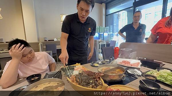 [美食●火鍋]桃園龜山林口火鍋推薦｜精焱鍋物-頂級活體海鮮火