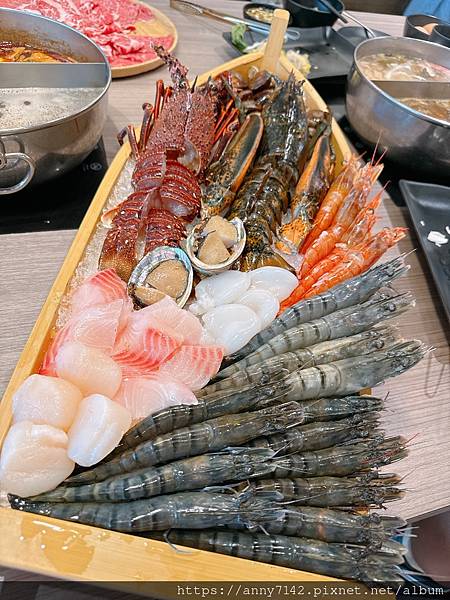 [美食●火鍋]桃園龜山林口火鍋推薦｜精焱鍋物-頂級活體海鮮火