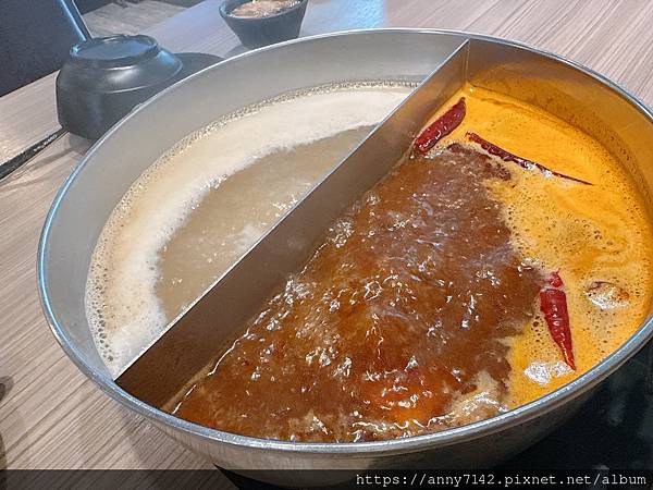 [美食●火鍋]桃園龜山林口火鍋推薦｜精焱鍋物-頂級活體海鮮火