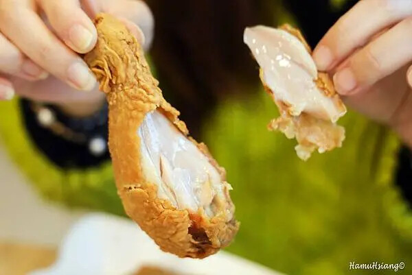 蘆洲德克士脆皮炸雞必吃推薦！超酥脆超多汁，358道工序造就完美酥脆。