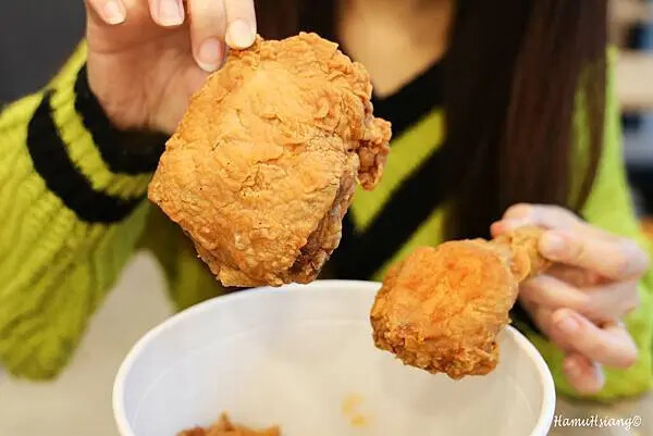 蘆洲德克士脆皮炸雞必吃推薦！超酥脆超多汁，358道工序造就完美酥脆。