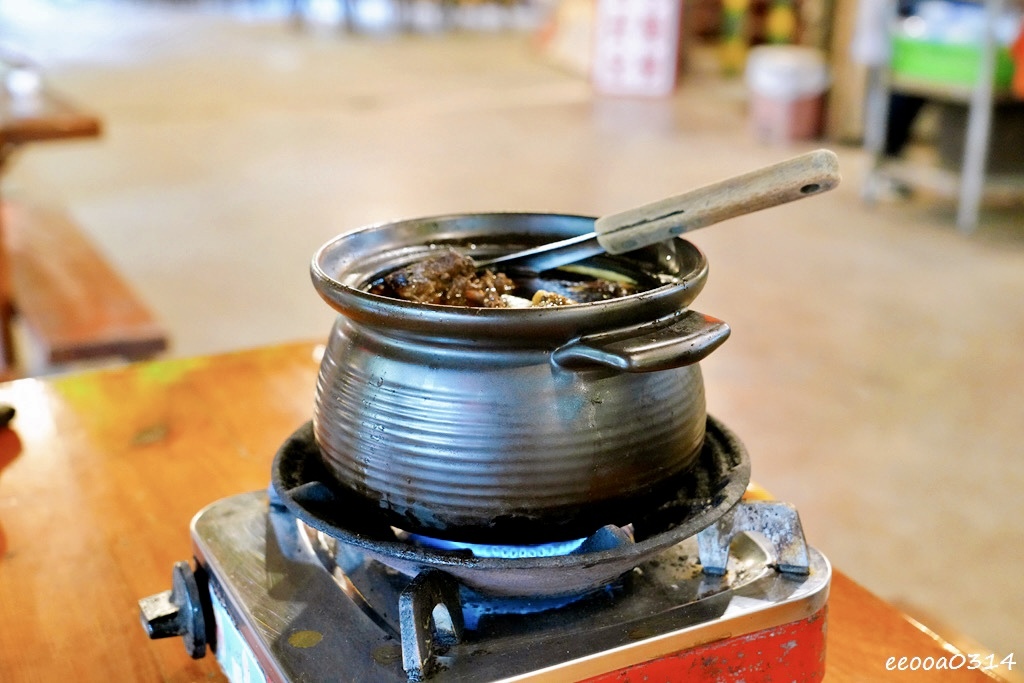 台南龍崎美食|王家燻羊肉,隱身山中的在地老味道,古法燻羊肉香 台南龍崎美食|王家燻羊肉,隱身山中的在地老味道,古法燻羊肉香