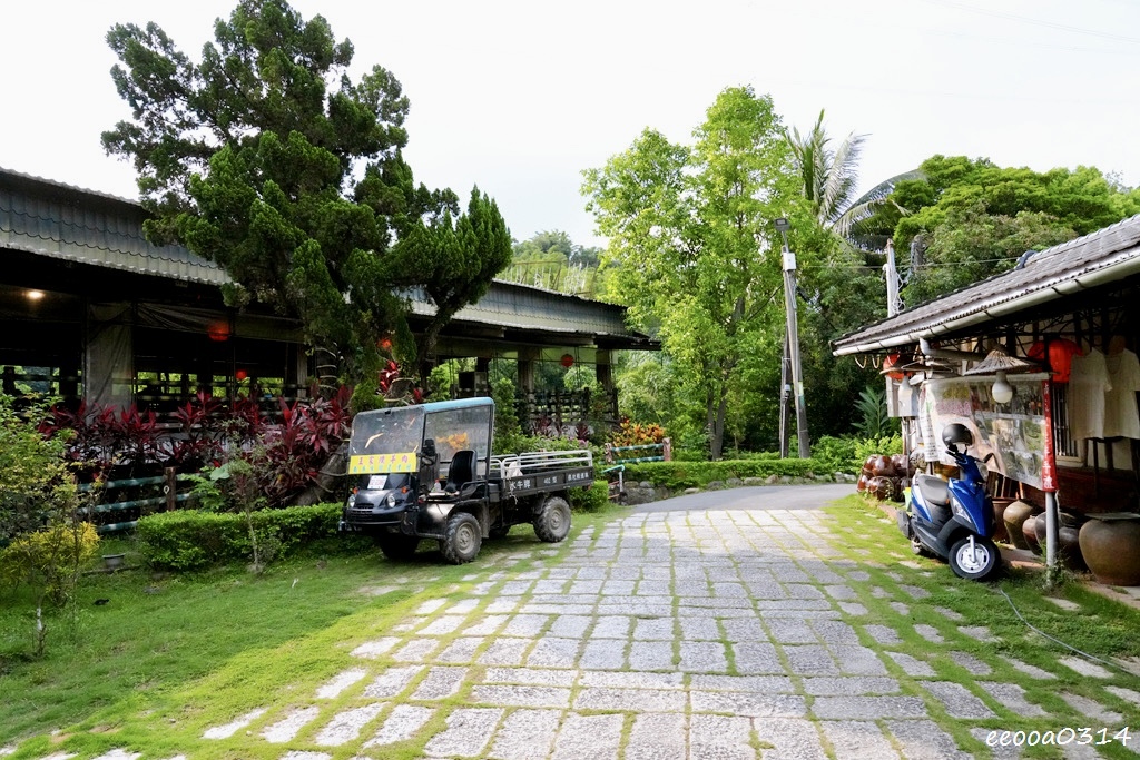 台南龍崎美食|王家燻羊肉,隱身山中的在地老味道,古法燻羊肉香 台南龍崎美食|王家燻羊肉,隱身山中的在地老味道,古法燻羊肉香