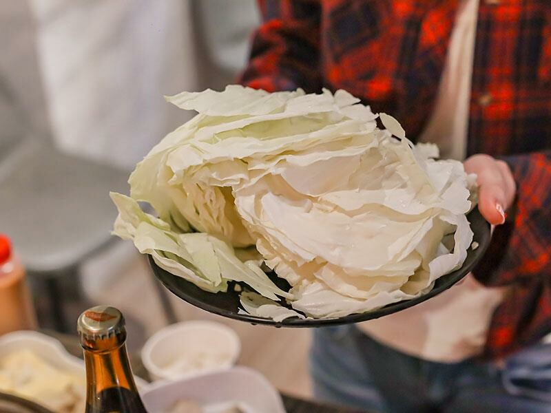 秋冬進補首選，新竹老食品螃蟹薑母鴨登場，新竹東門市場美食。