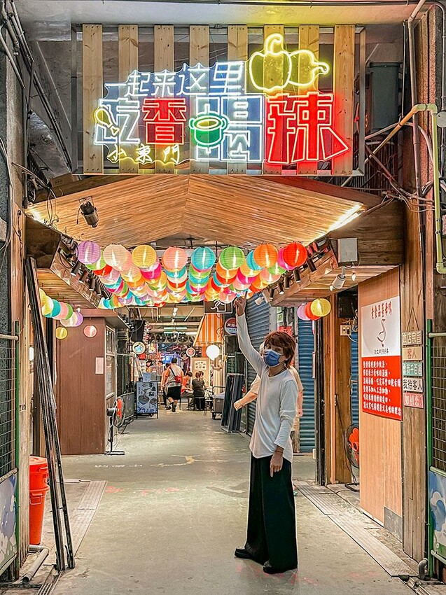 秋冬進補首選，新竹老食品螃蟹薑母鴨登場，新竹東門市場美食。