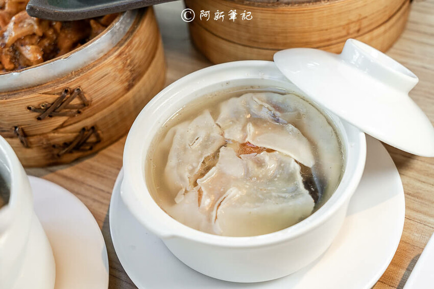 台中平價港點推薦八玖鼎學士店多人聚餐好去處，CP港點餐首選。