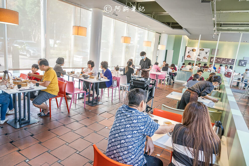 台中平價港點推薦八玖鼎學士店多人聚餐好去處，CP港點餐首選。