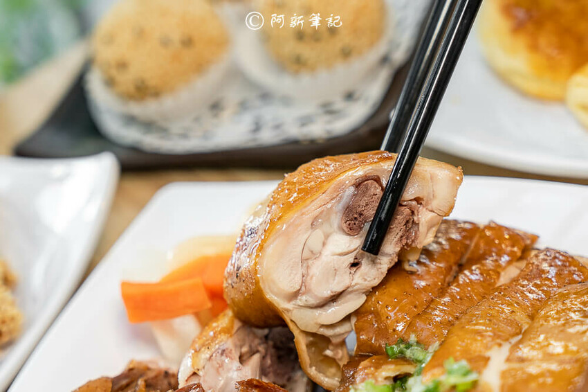 台中平價港點推薦八玖鼎學士店多人聚餐好去處，CP港點餐首選。