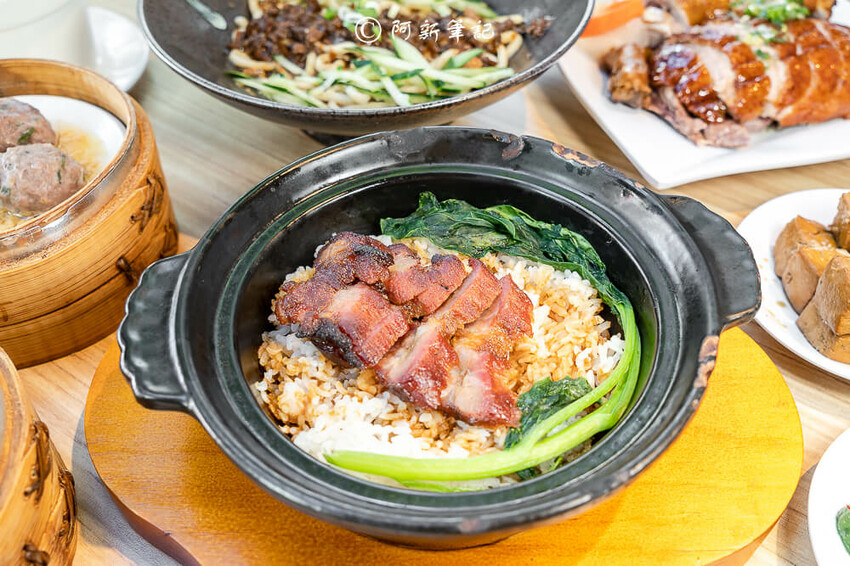 台中平價港點推薦八玖鼎學士店多人聚餐好去處，CP港點餐首選。