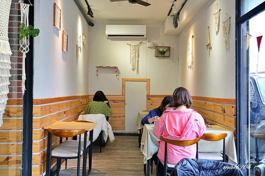 桃園平鎮美食｜鹿途咖啡LU•TU～充滿綠色植栽的早午餐、義大