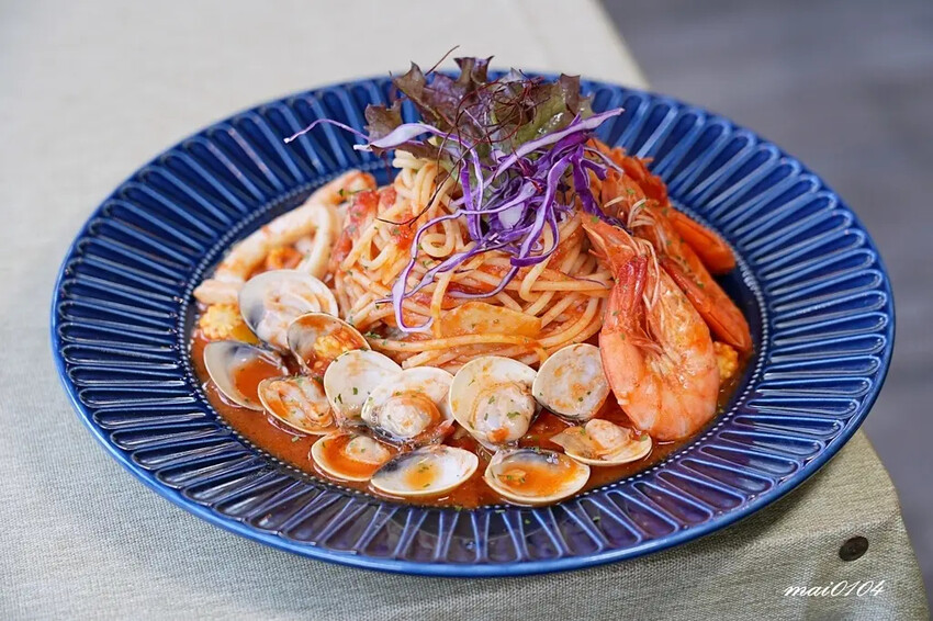 桃園平鎮美食｜鹿途咖啡LU•TU～充滿綠色植栽的早午餐、義大