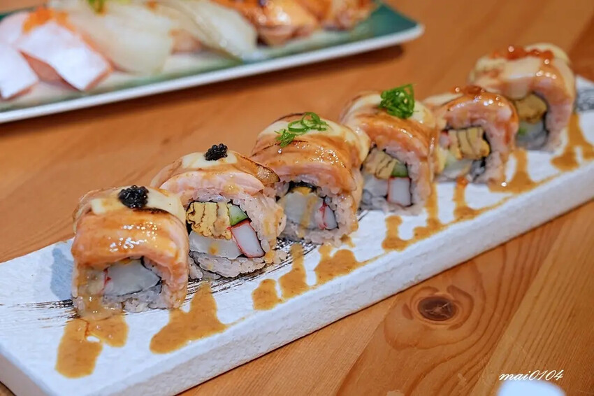 沒有招牌、隱藏在市場裡的日式料理，料多味美的味增湯免費喝到飽