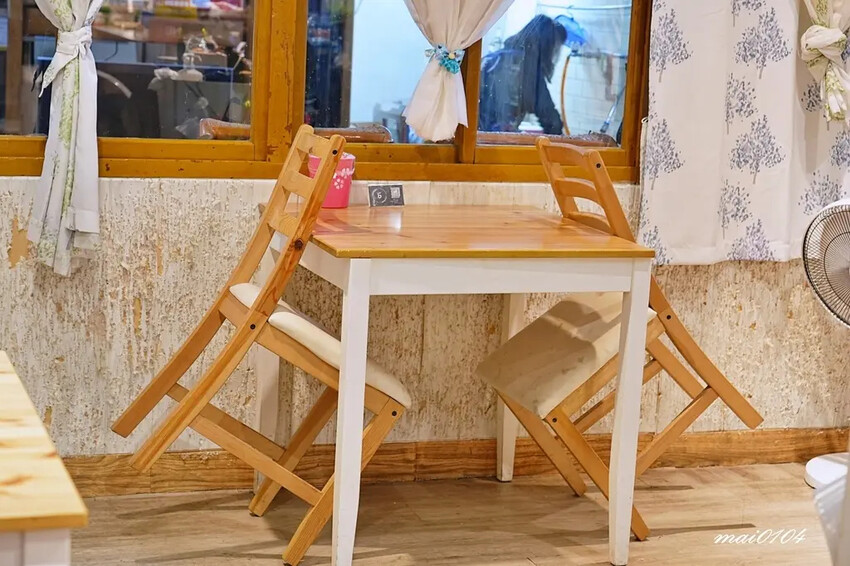 沒有招牌、隱藏在市場裡的日式料理，料多味美的味增湯免費喝到飽